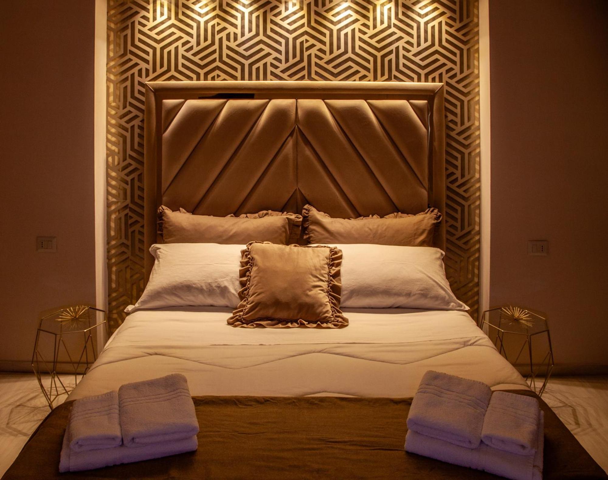 Airport Luxury Rooms Неаполь Экстерьер фото
